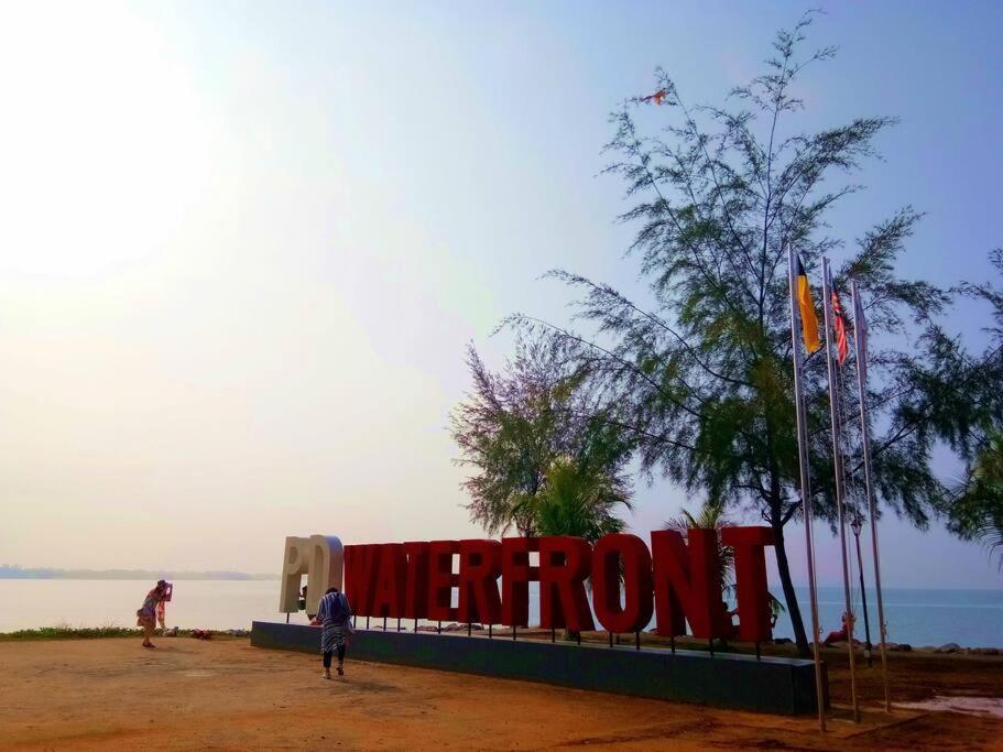 Apartment Pd D'wharf Amazing Seaview 9 Port Dickson